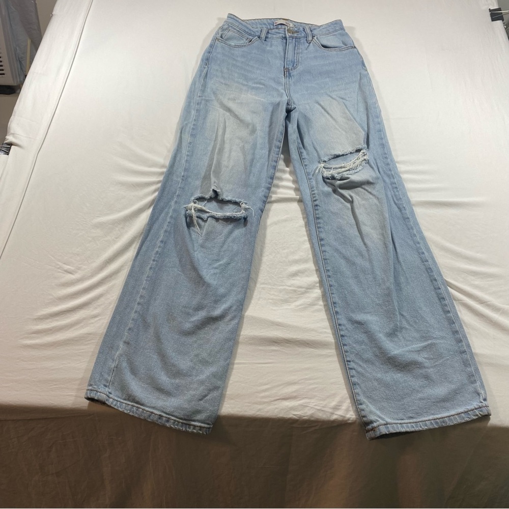 SO jeans Woman’s 25” super high rise Wide Leg Distressed Denim jeans light blue